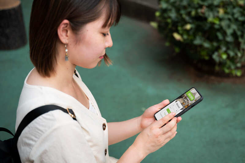 App localization relies on visuals that align with market target.