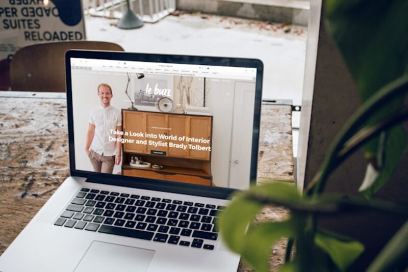 Website globalization as a strategy to build genuinely personal connections with customers