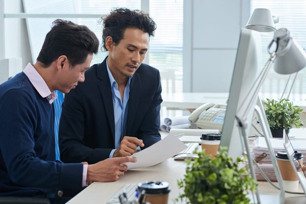 Building a compliance label with coordinating halal and BPOM details.]