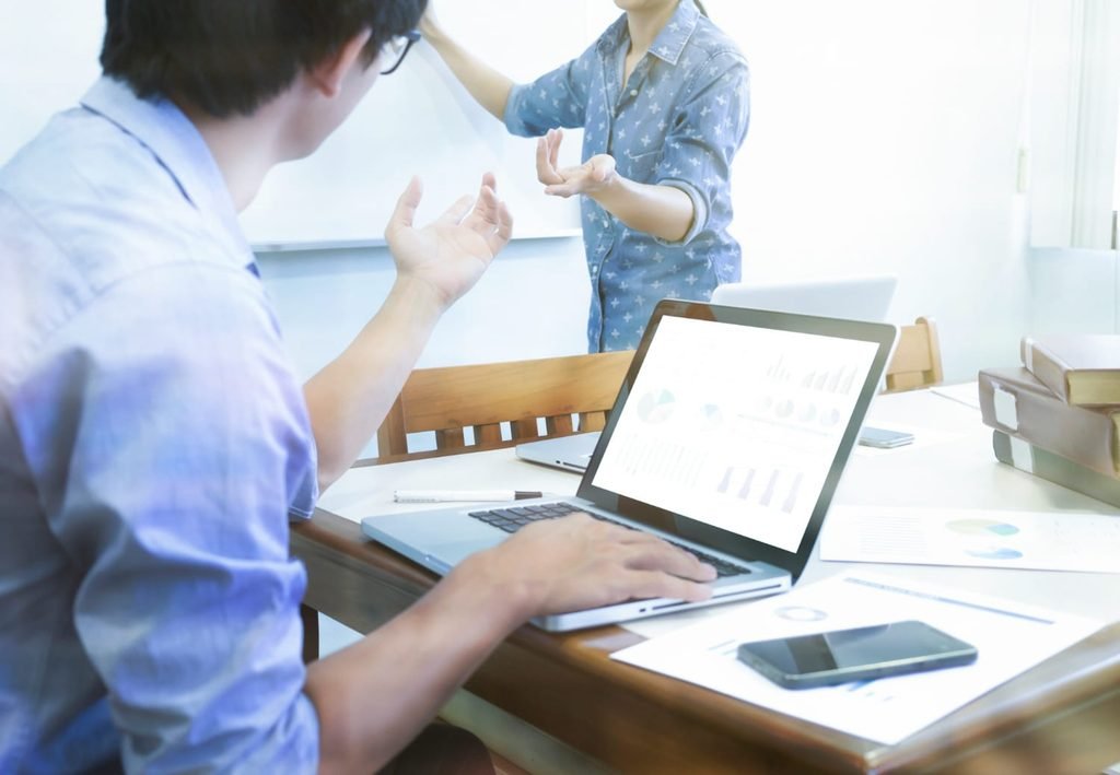  Linguistic review checks every translation for accuracy and consistent terminology.]